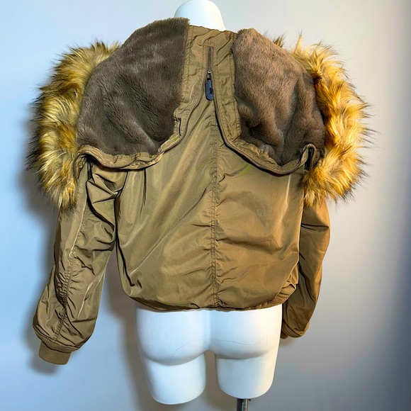 MOUSSY Faux Fur Hooded Bomber Jacket in Tan Size 1 Small Streetwear Warm Outdoor - Picture 7 of 16